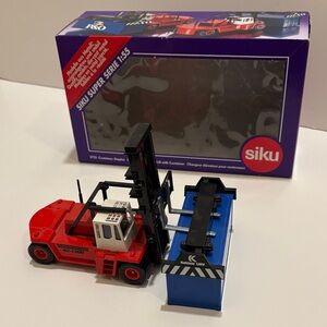 Siku Super Series, container lift with container. Model 3725